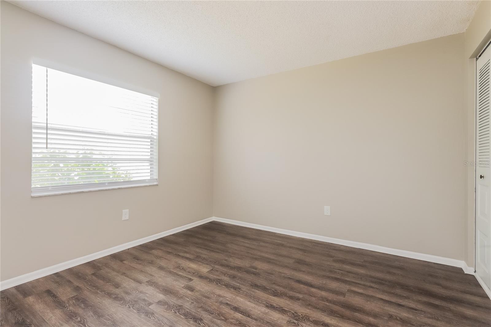 1002 Pinehaven, Brandon, FL 33511