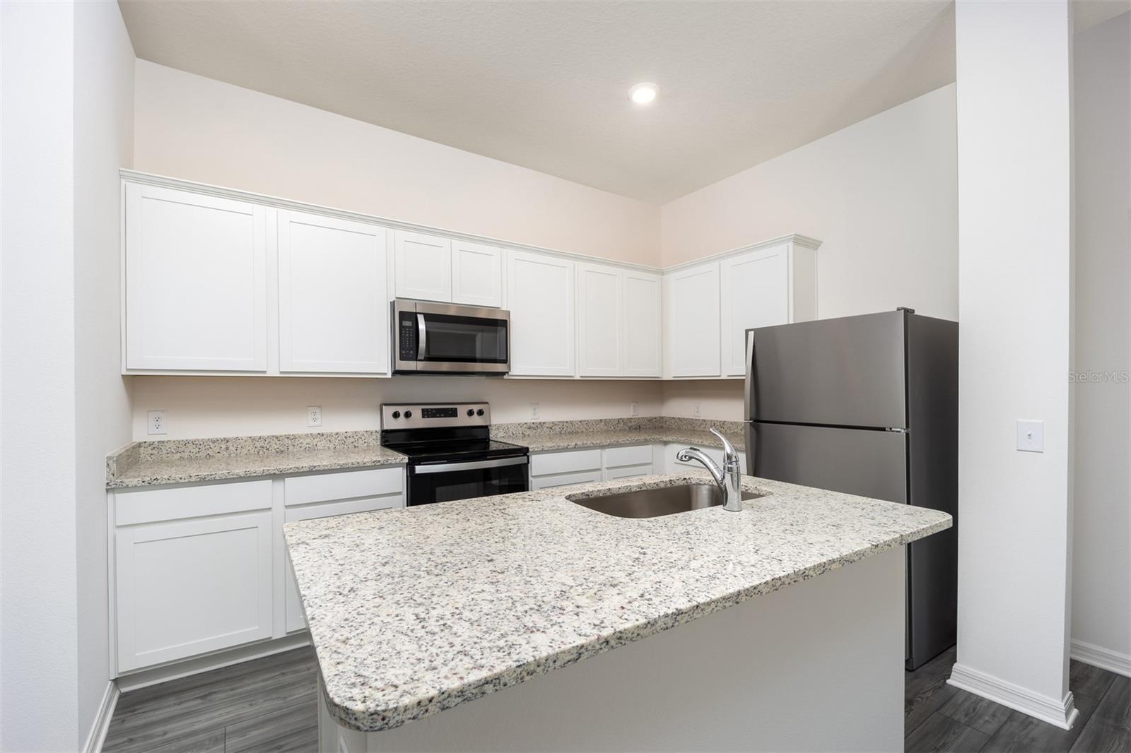 678 Poppy, Dundee, FL 33838