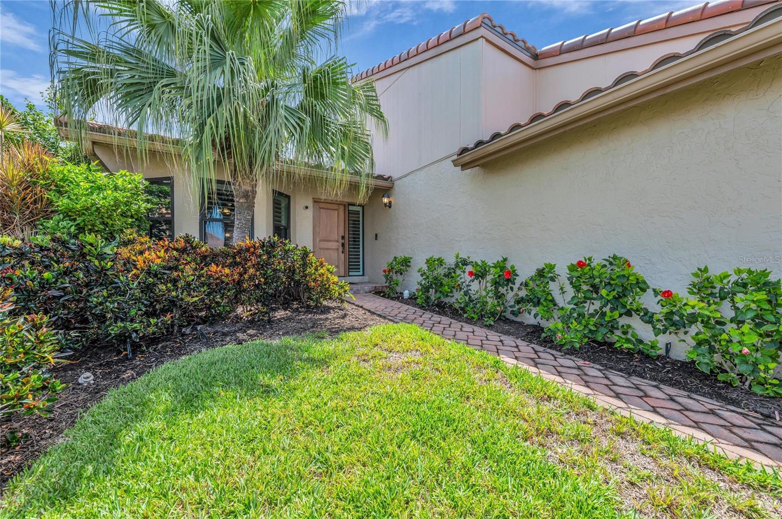 2350 Harbour Oaks, Longboat Key, FL 34228
