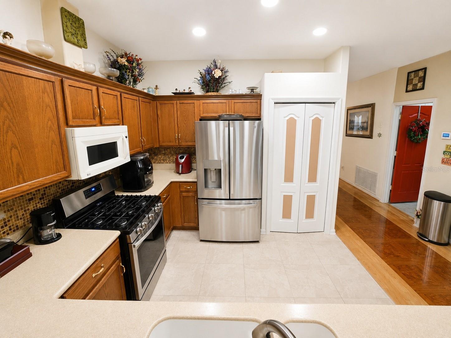 9305 Mandrake, Tampa, FL 33647