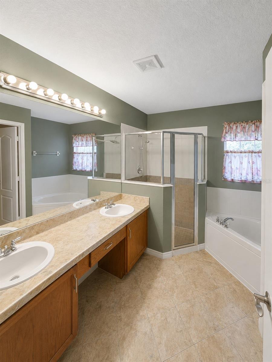 9305 Mandrake, Tampa, FL 33647