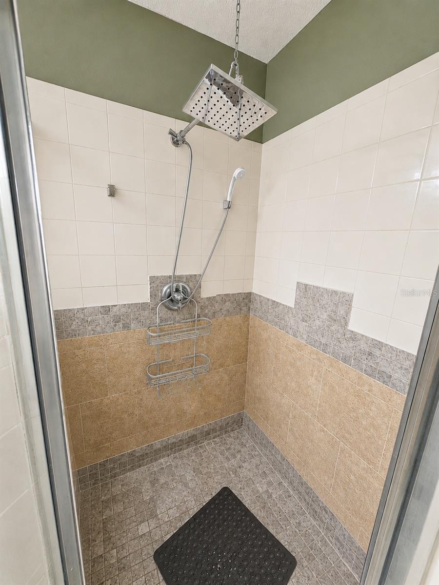 9305 Mandrake, Tampa, FL 33647