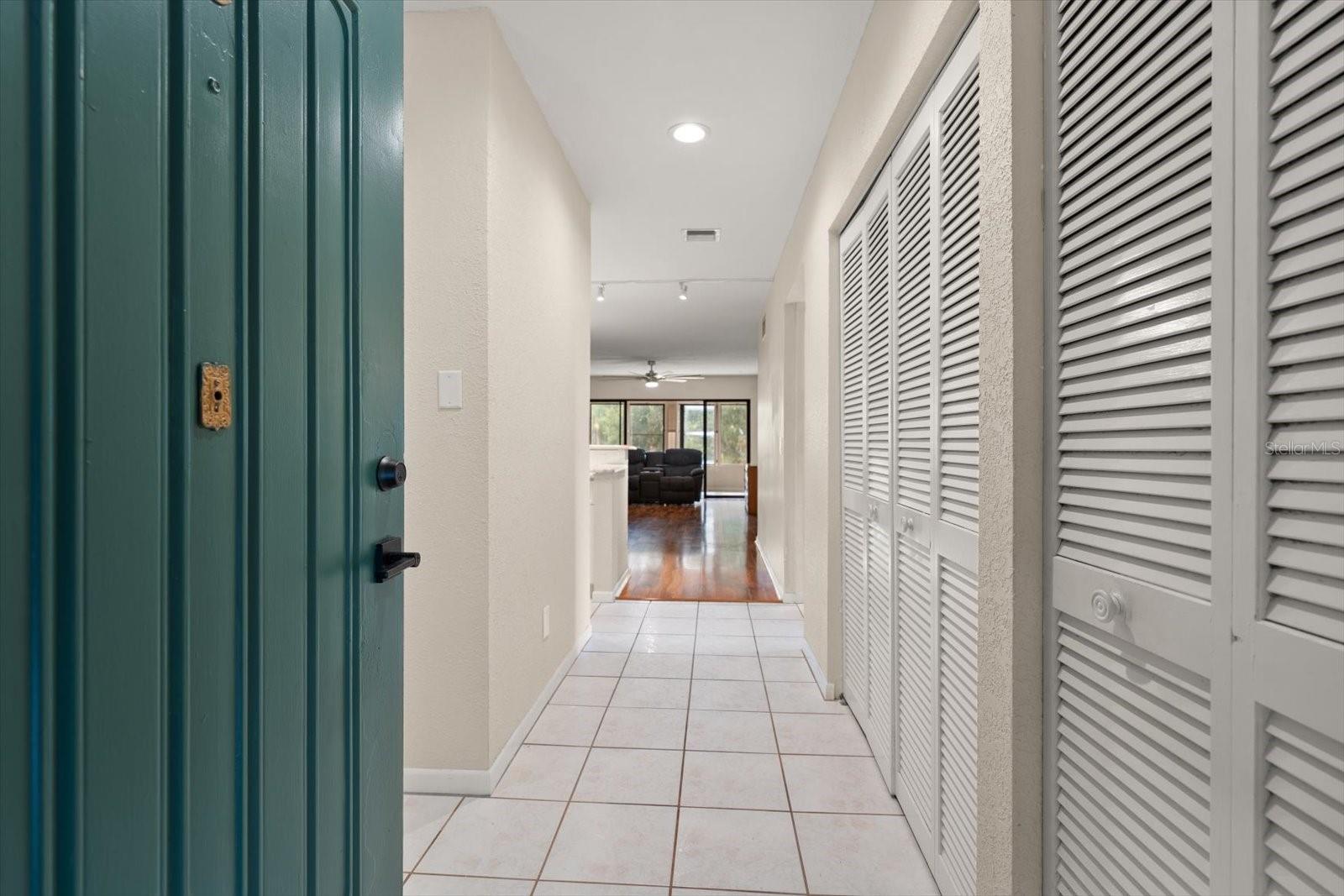 1750 Belleair Forest Unit B8, Belleair, FL 33756