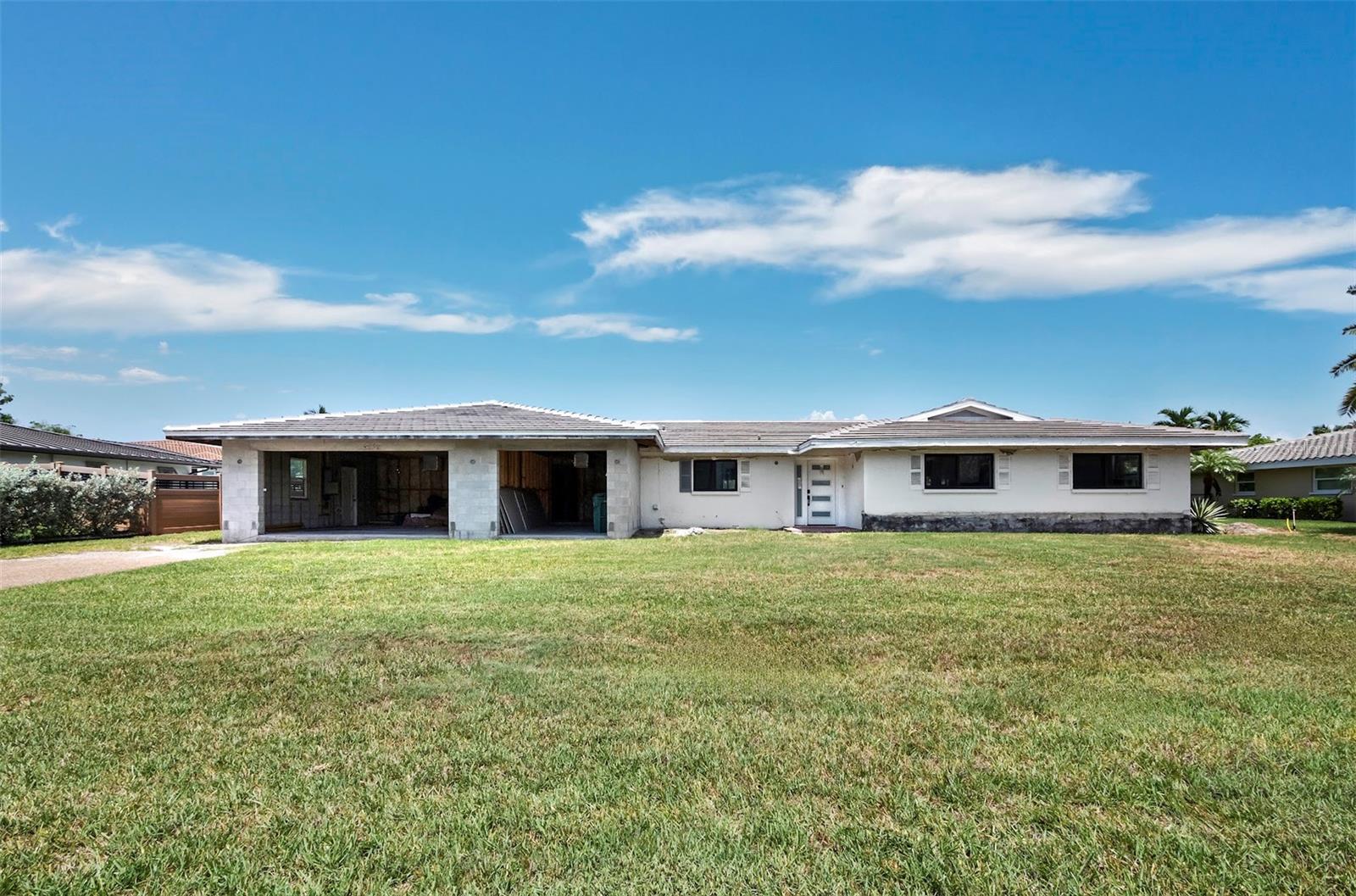 525 Sloop, Longboat Key, FL 34228