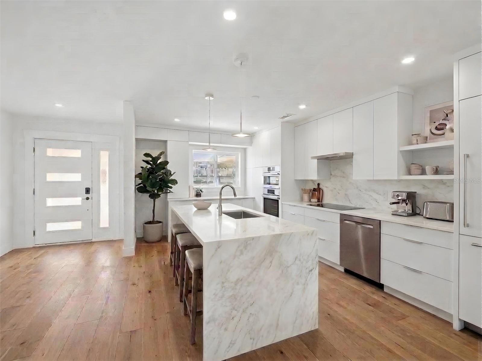 525 Sloop, Longboat Key, FL 34228