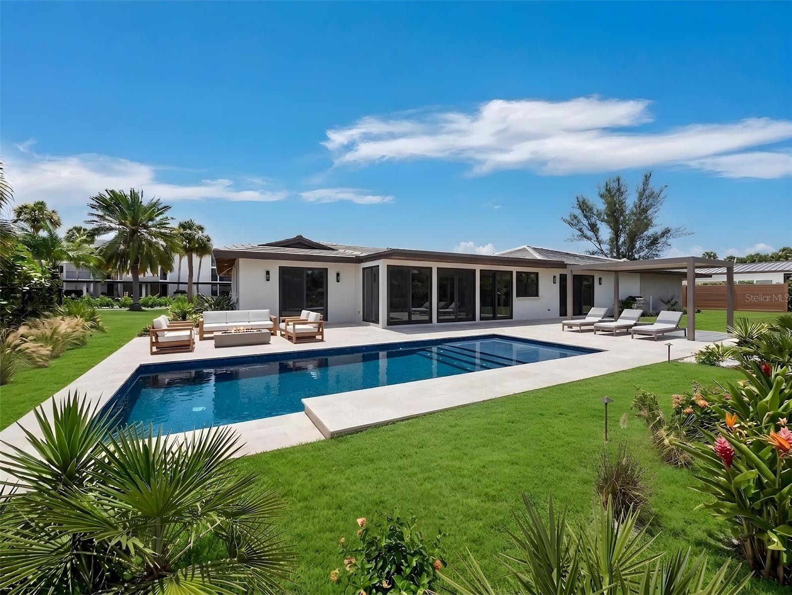525 Sloop, Longboat Key, FL 34228