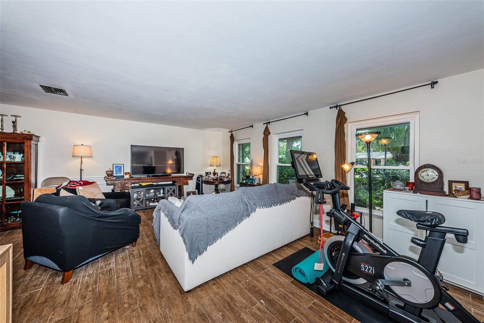 5230 Venetian, St Petersburg, FL 33703