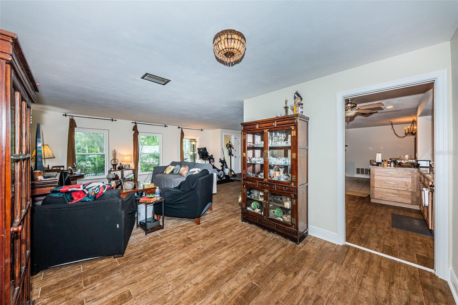 5230 Venetian, St Petersburg, FL 33703