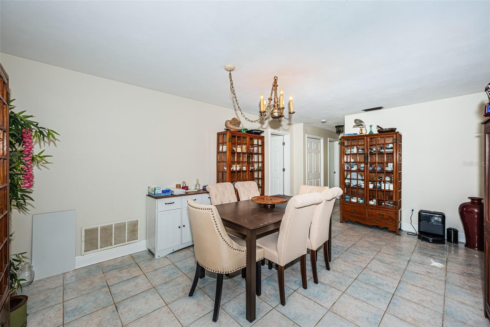 5230 Venetian, St Petersburg, FL 33703