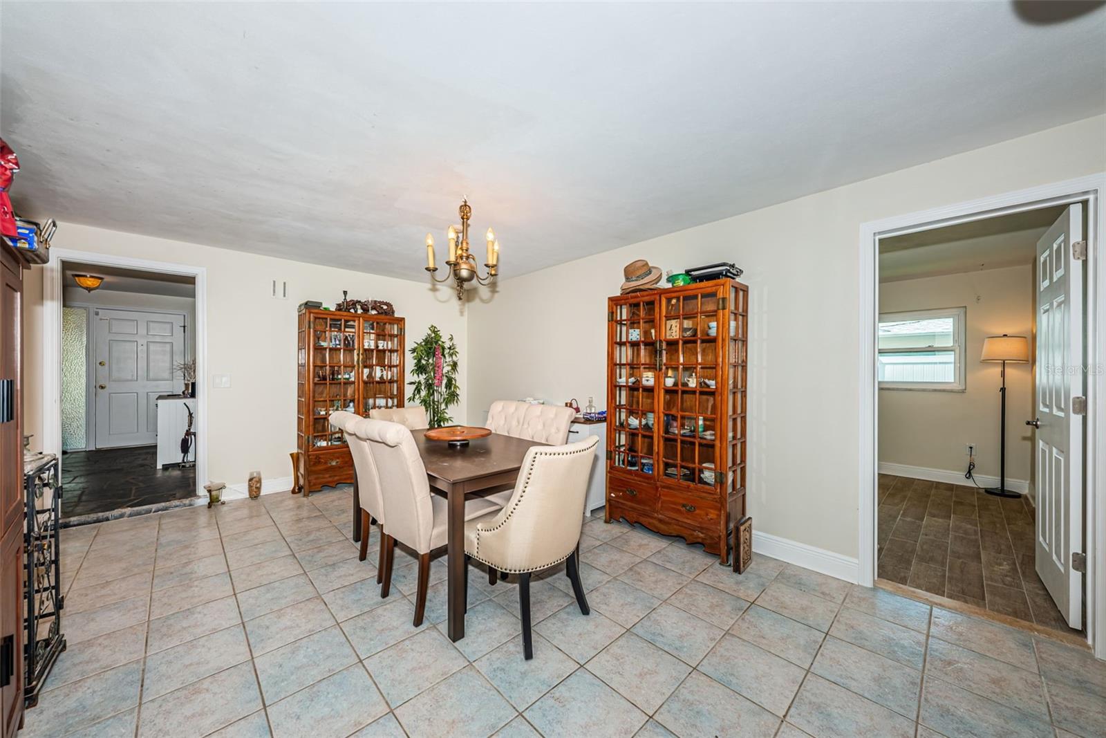5230 Venetian, St Petersburg, FL 33703