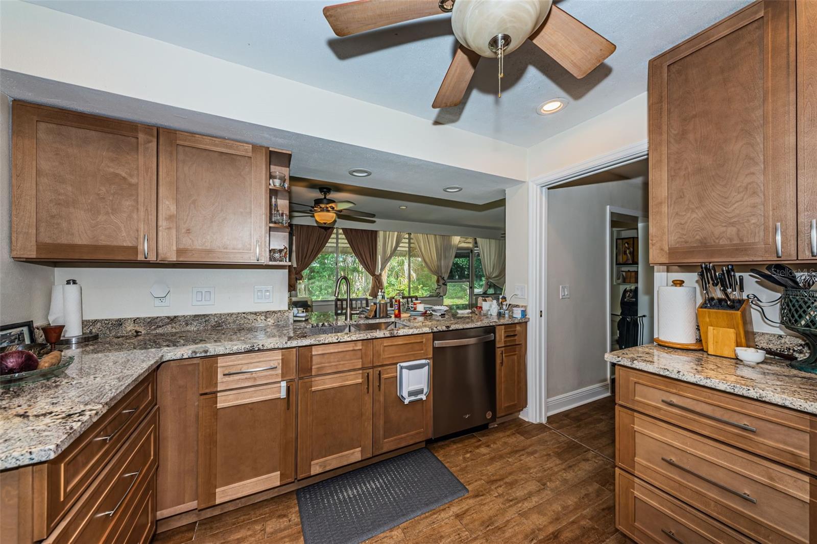 5230 Venetian, St Petersburg, FL 33703