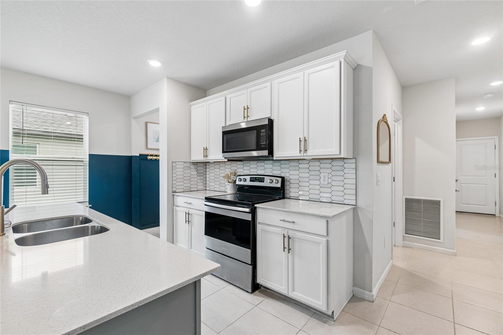 9047 Royal River, Parrish, FL 34219