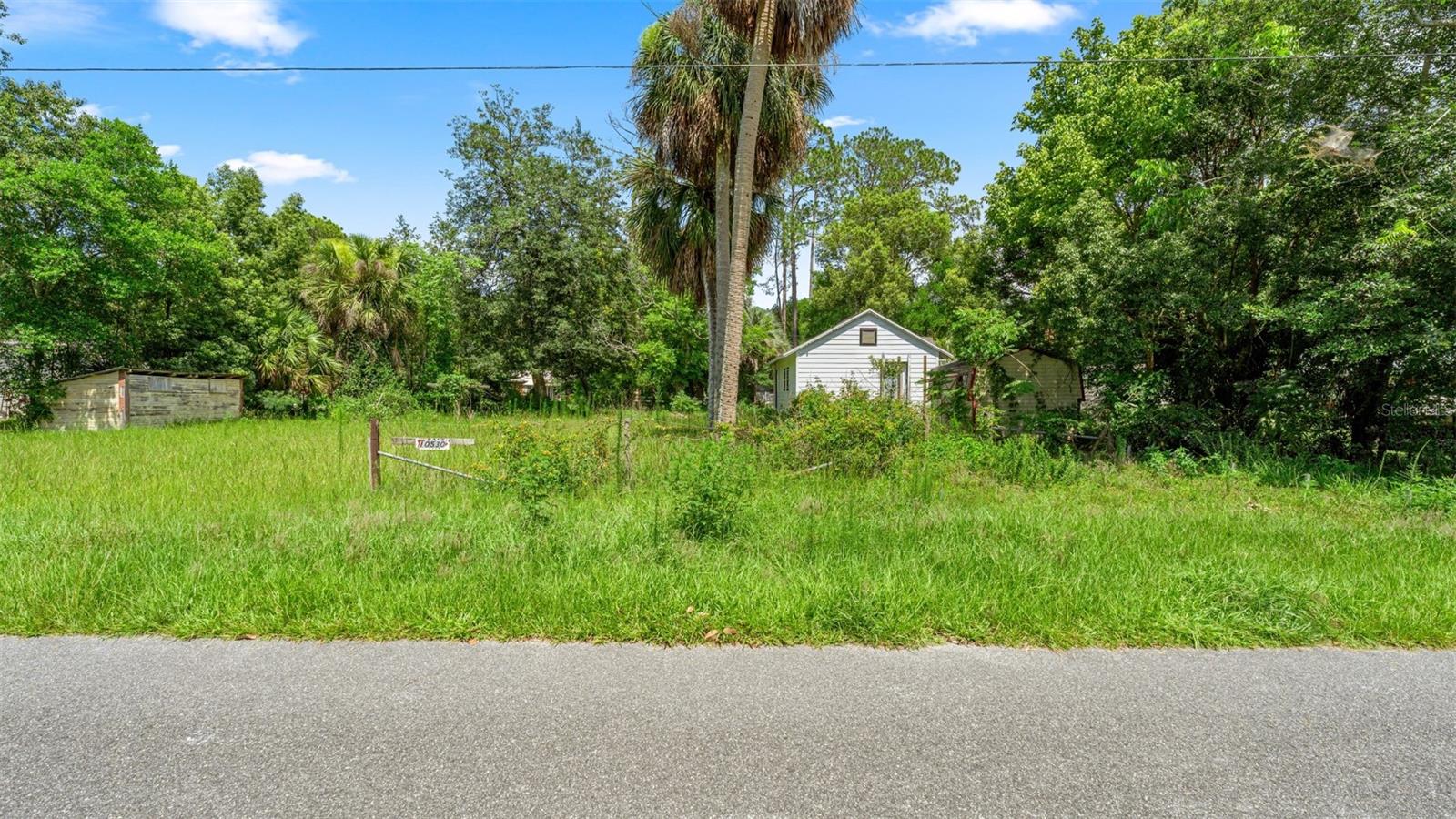 10085 Plum, Hampton, FL 32044
