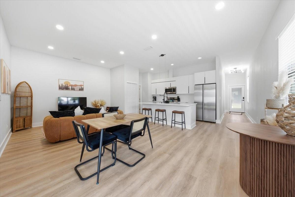 2644 42nd, St Petersburg, FL 33714