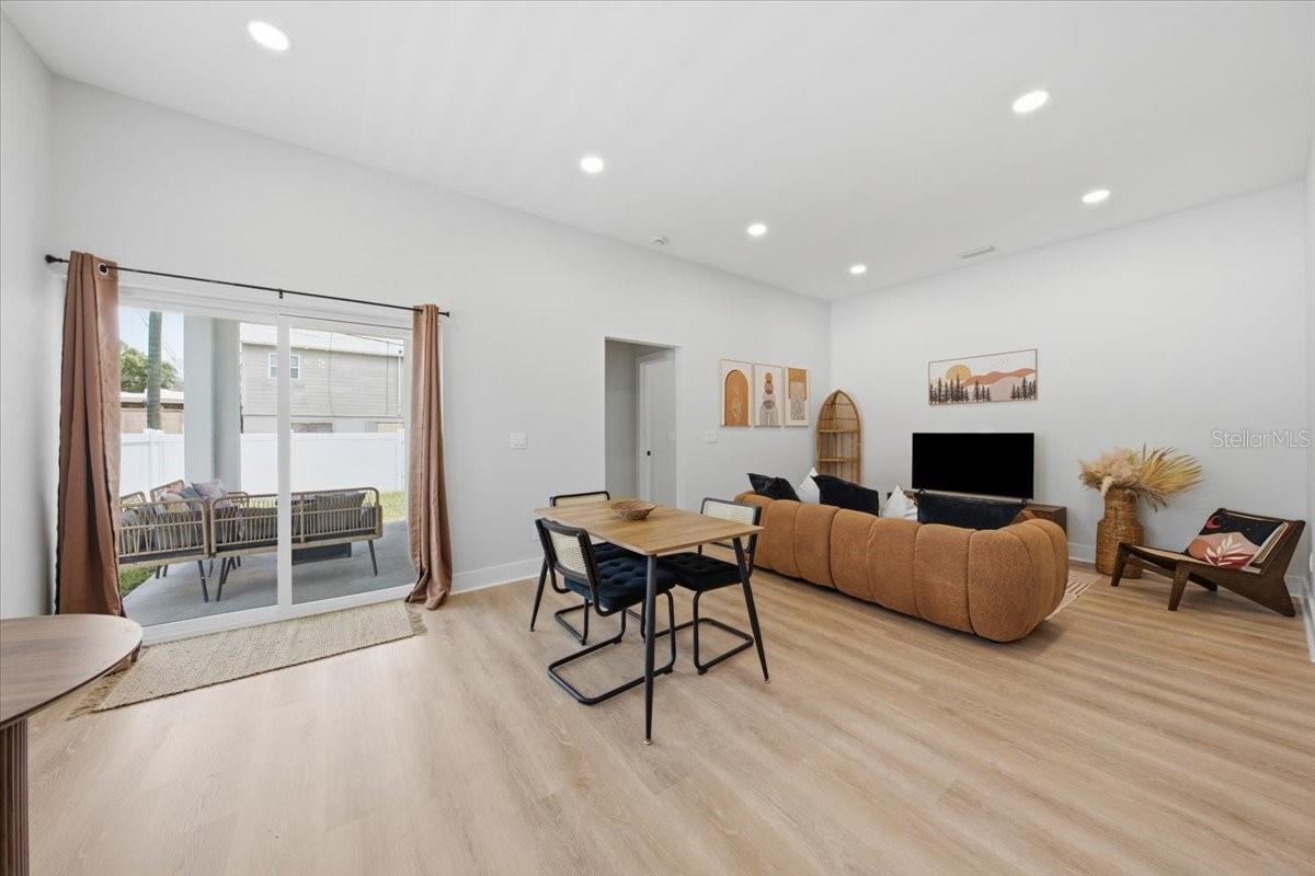 2644 42nd, St Petersburg, FL 33714