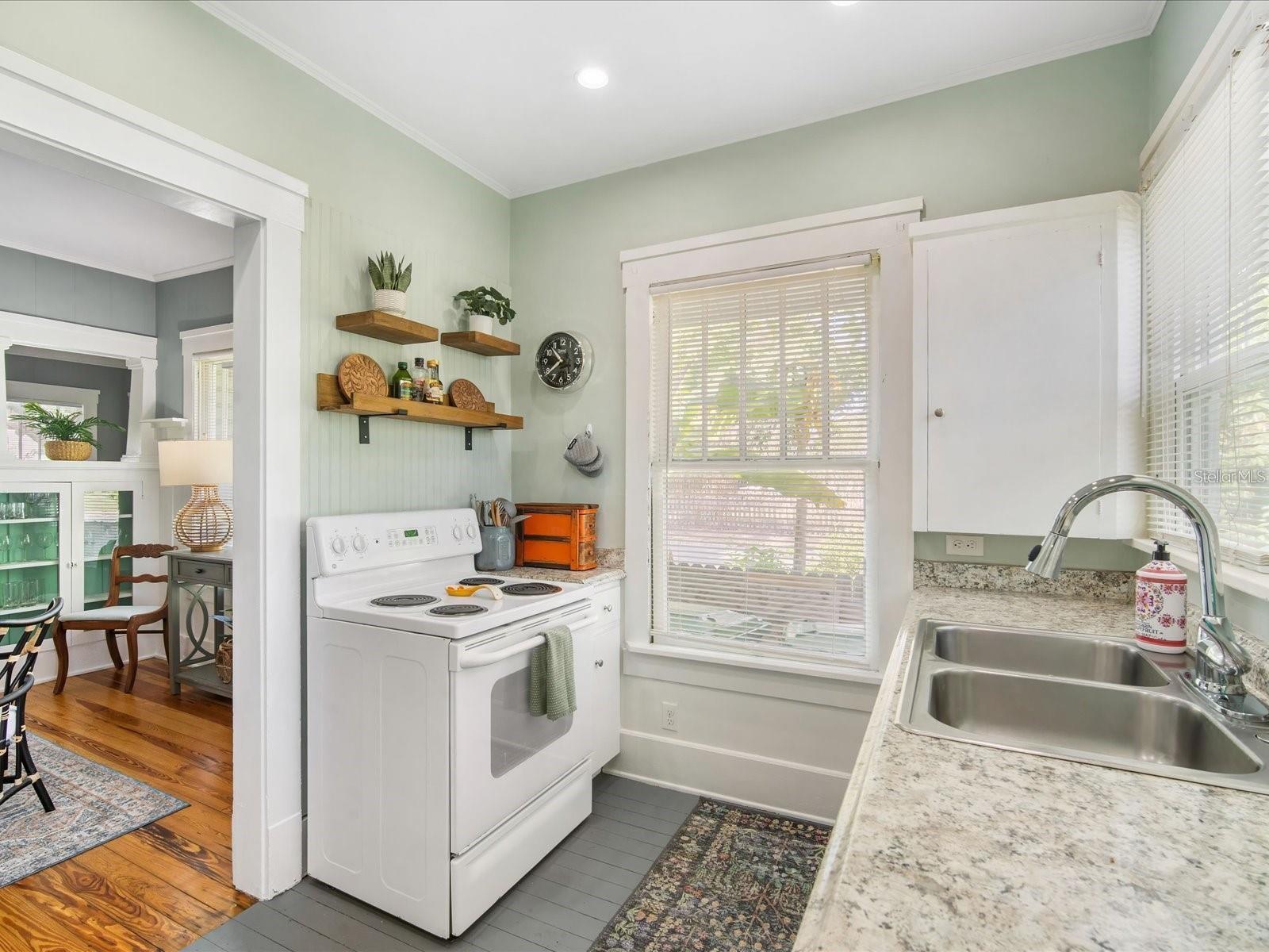 2822 4th, Bradenton, FL 34205