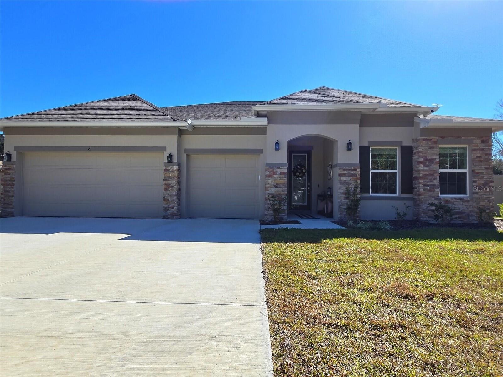 2 Pat, Palm Coast, FL 32164