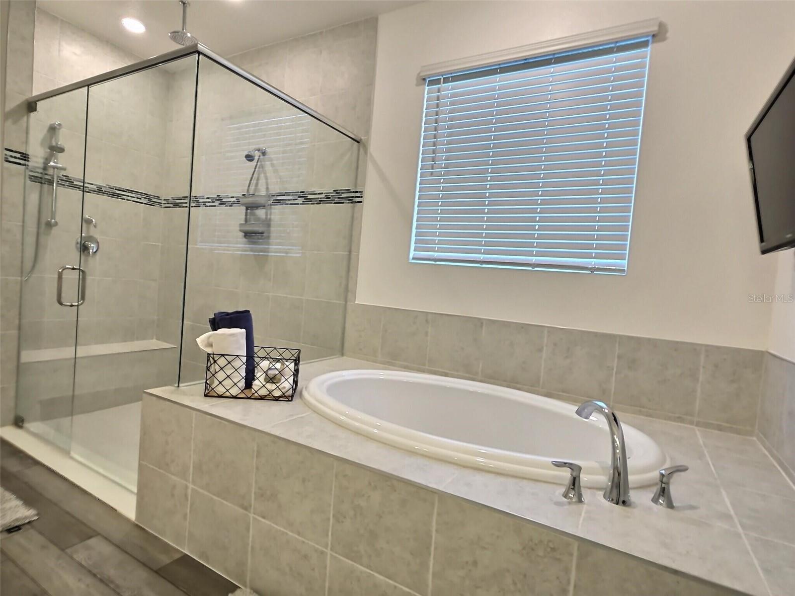 2 Pat, Palm Coast, FL 32164
