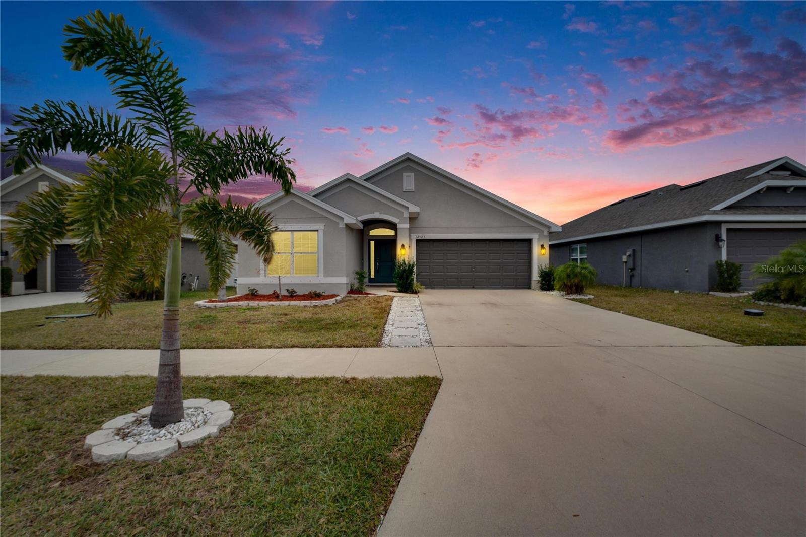 14525 Scottburgh Glen, Wimauma, FL 33598