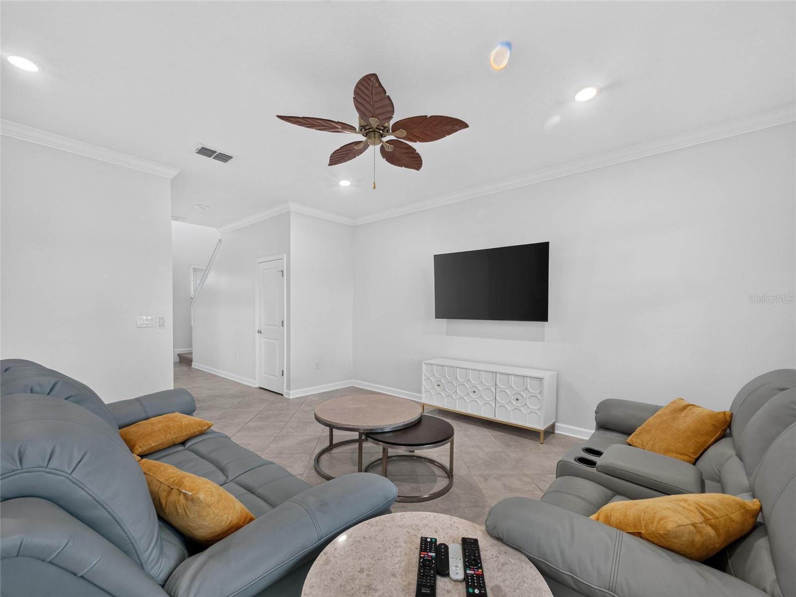 8813 Beth Page, Davenport, FL 33896