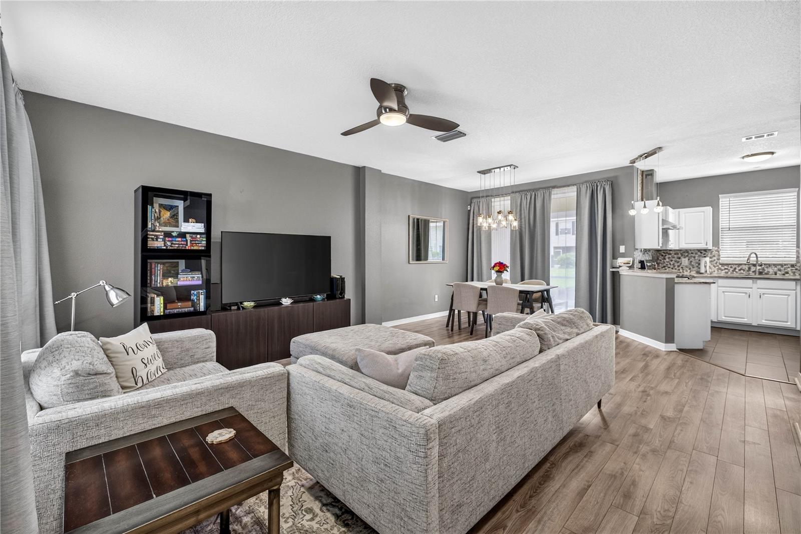 12315 Country White, Tampa, FL 33635