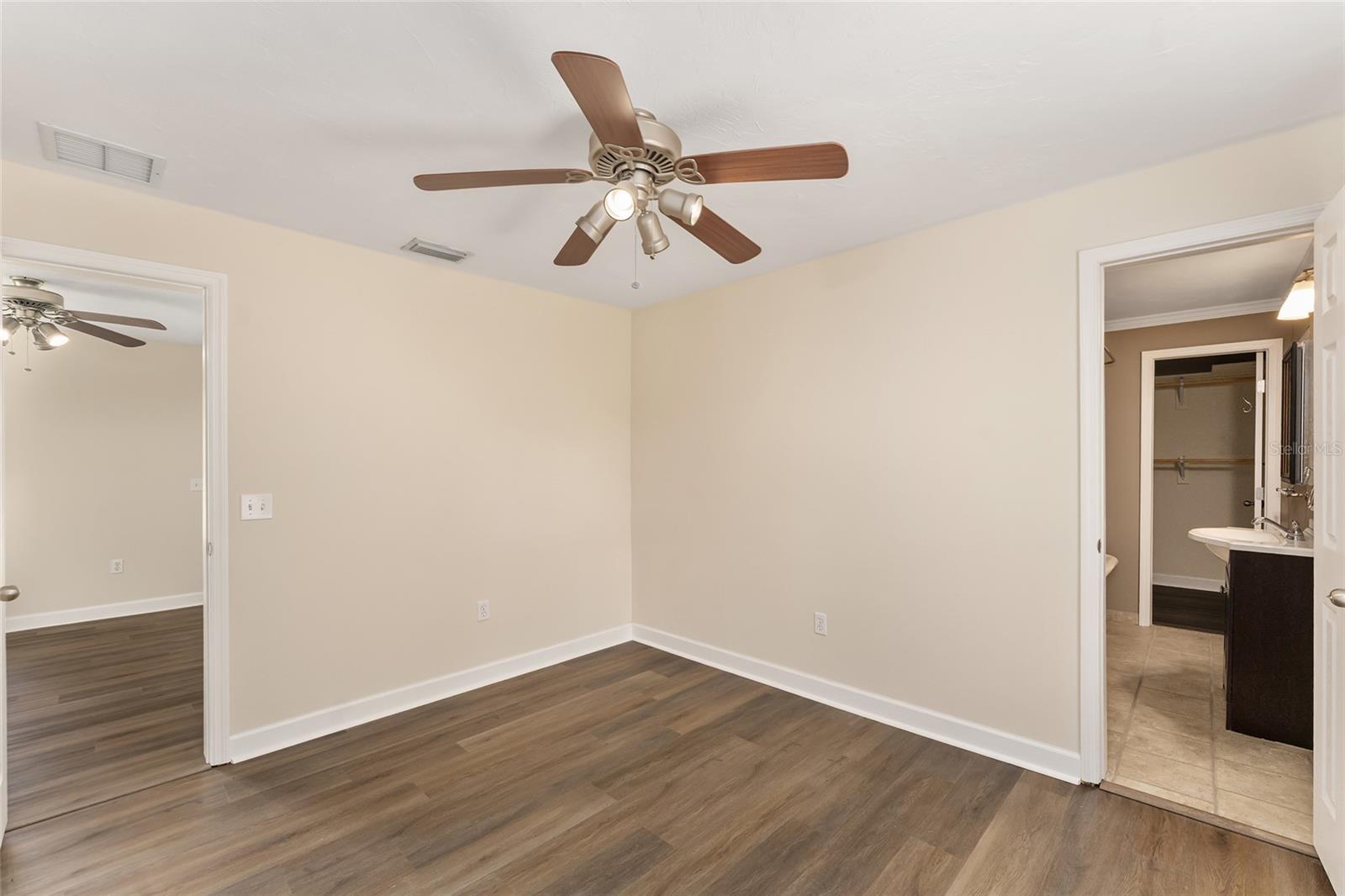 18673 252nd, High Springs, FL 32643
