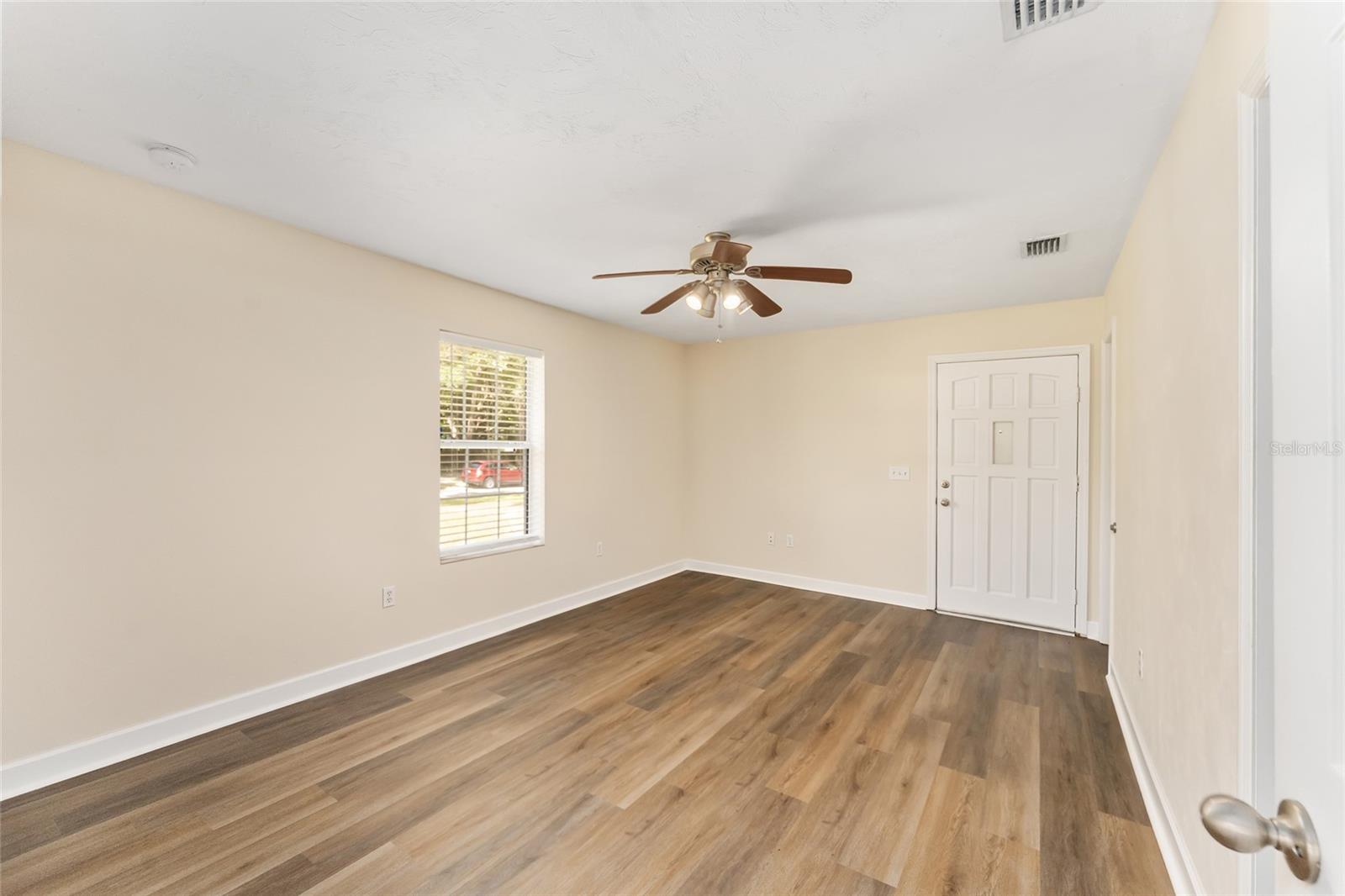 18673 252nd, High Springs, FL 32643