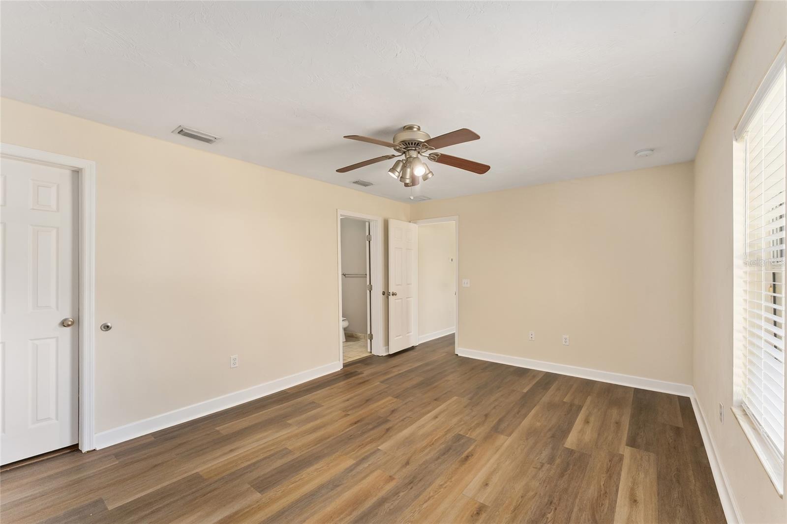 18673 252nd, High Springs, FL 32643