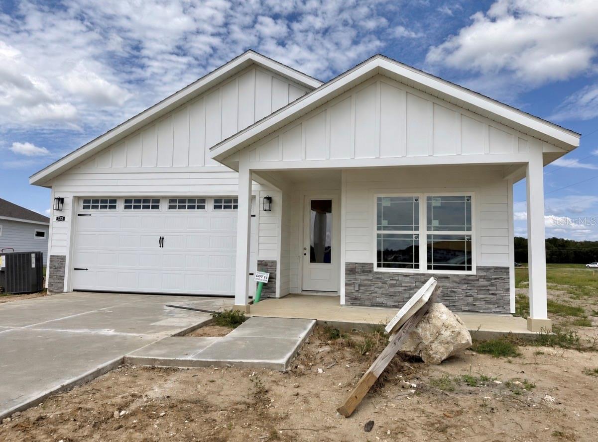 122 212th, Newberry, FL 32669