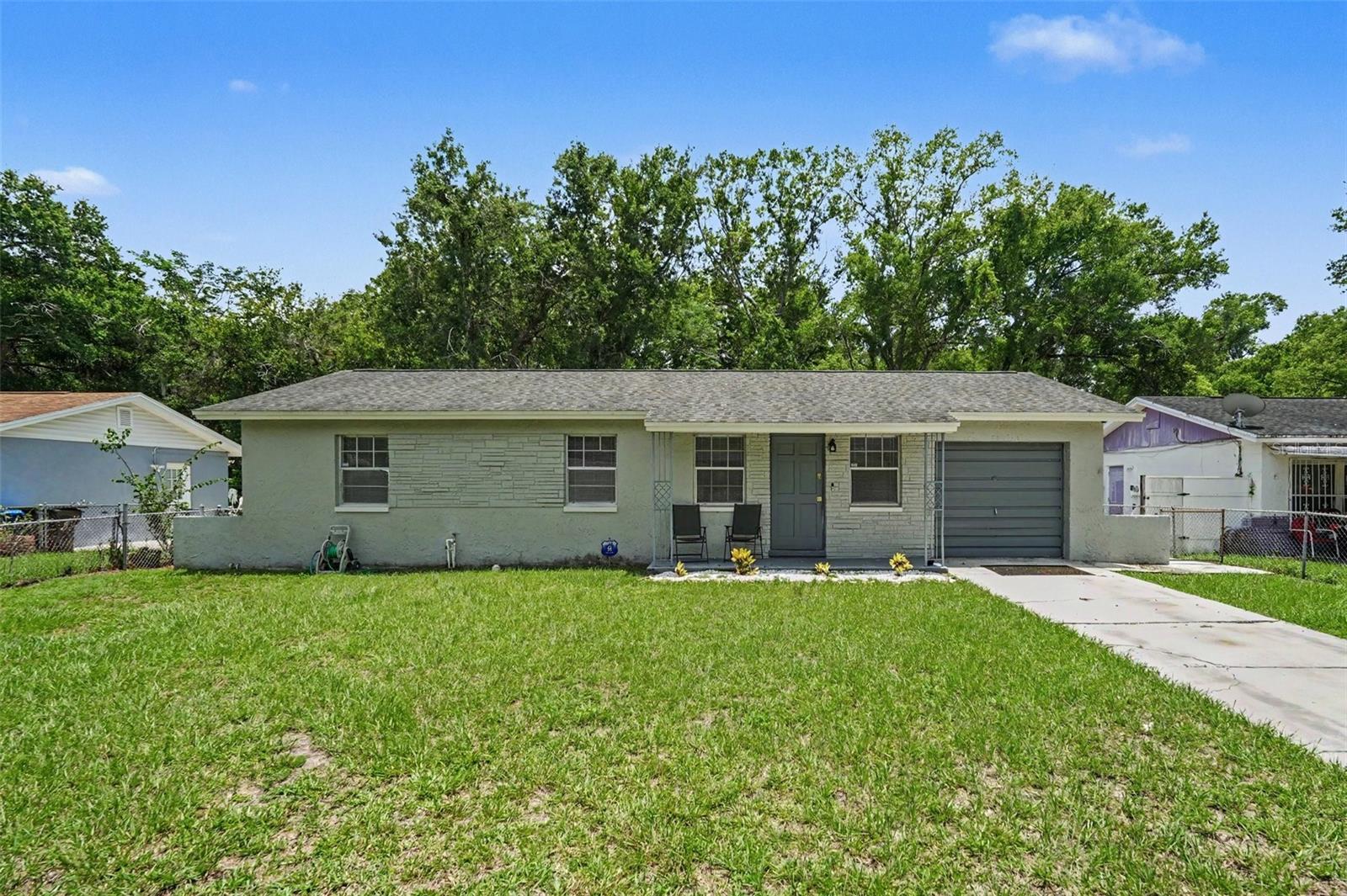 4419 Dolphin Dr, Tampa, FL 33617