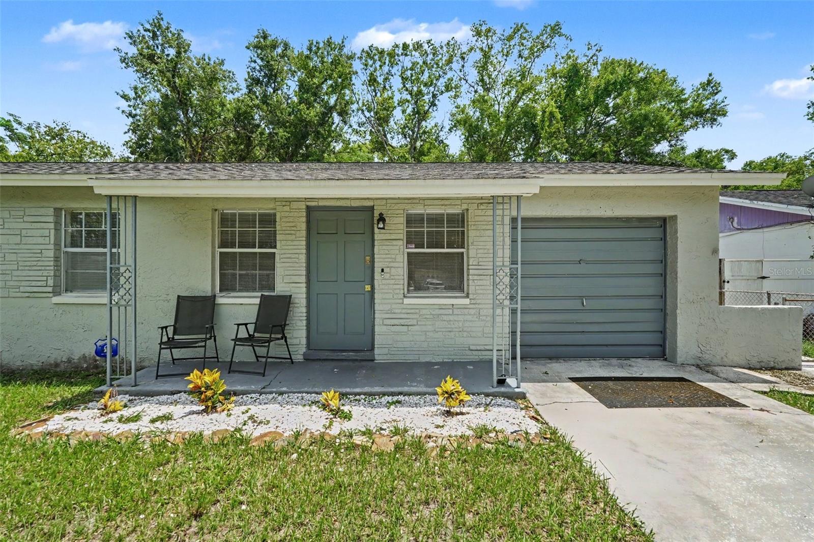 4419 Dolphin Dr, Tampa, FL 33617