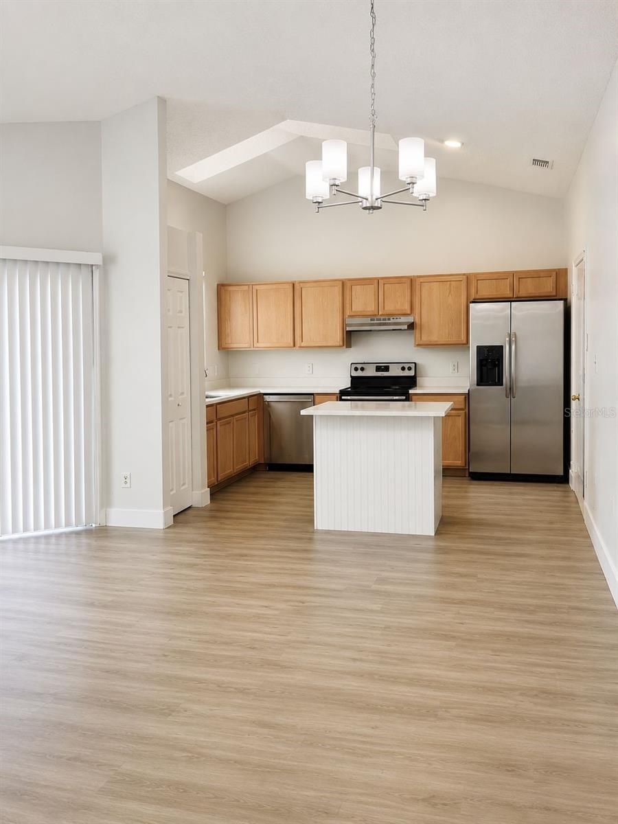 6914 Thousand Oaks, Orlando, FL 32818