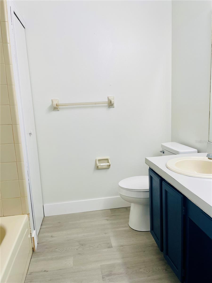 6914 Thousand Oaks, Orlando, FL 32818
