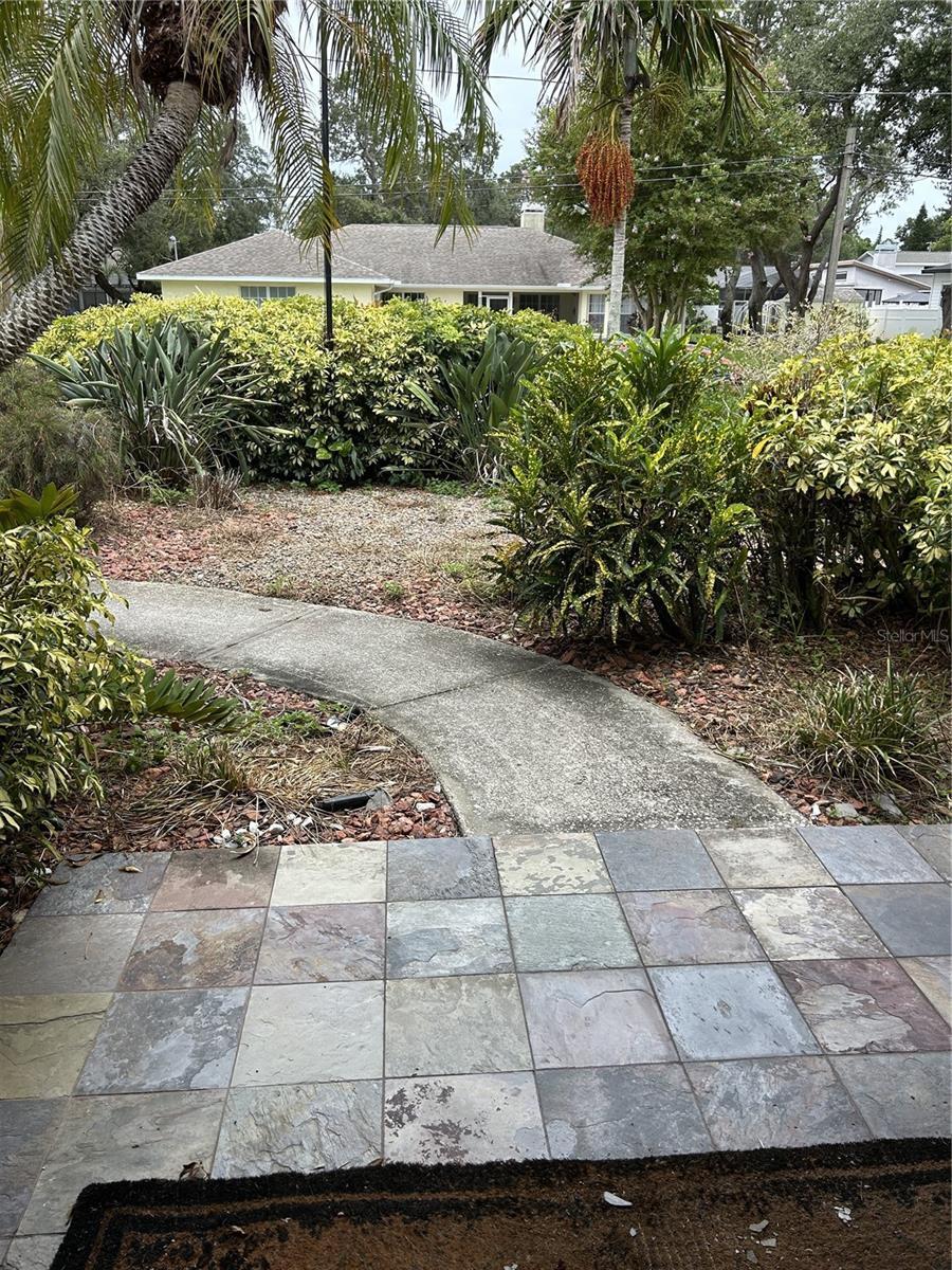 1612 Gulf Beach, Tarpon Springs, FL 34689