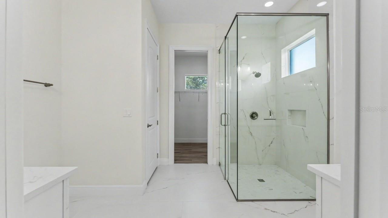 5701 Crestview, Lady Lake, FL 32159