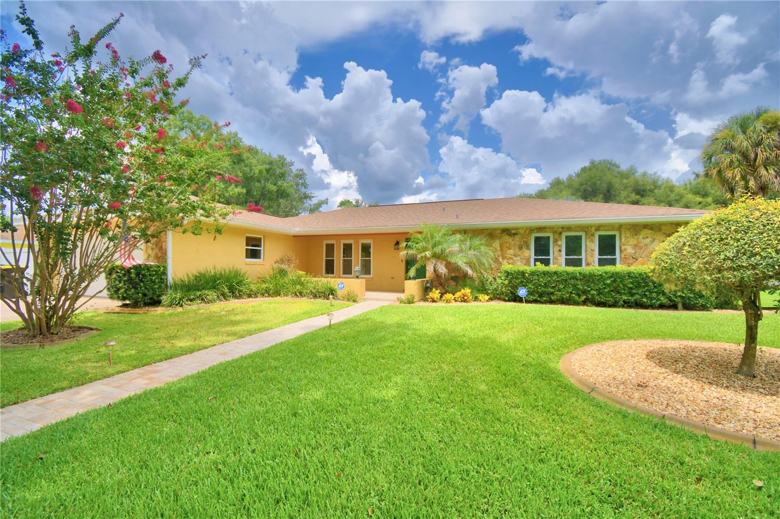 902 Crestview, Auburndale, FL 33823