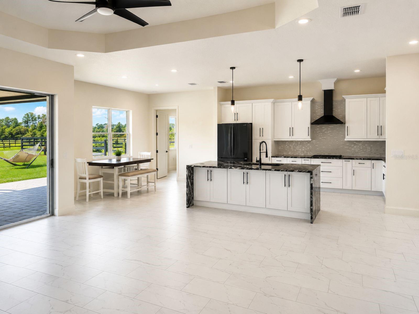29121 Can Do, Tavares, FL 32778