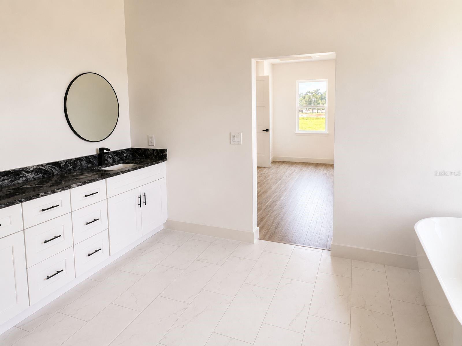 29121 Can Do, Tavares, FL 32778
