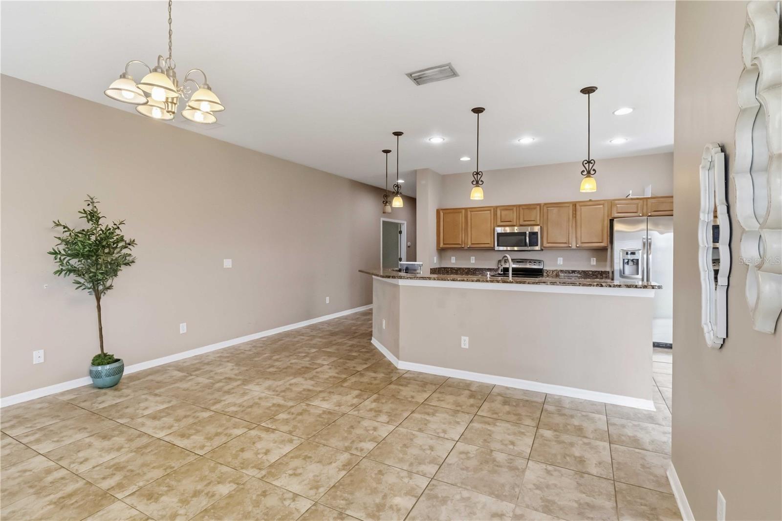 820 Parker Den, Ruskin, FL 33570