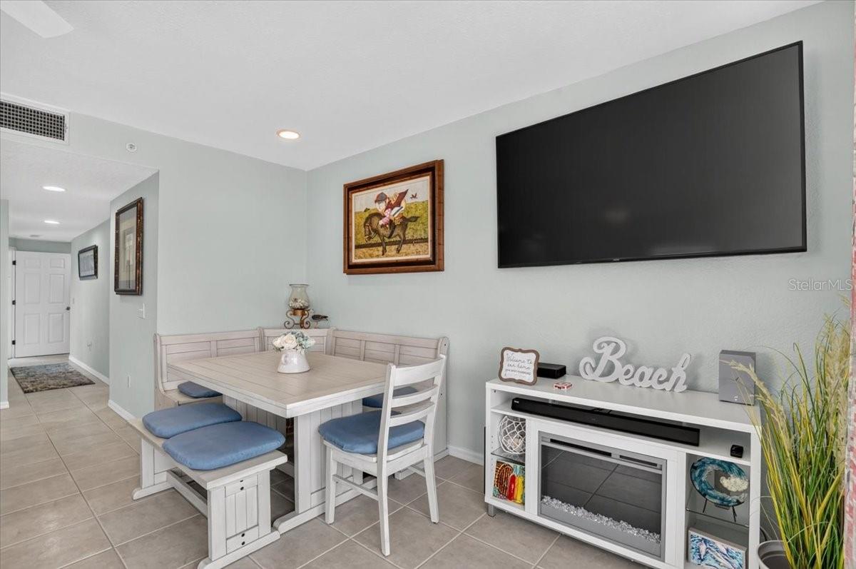 1950 Oregon Unit 1a, Englewood, FL 34224