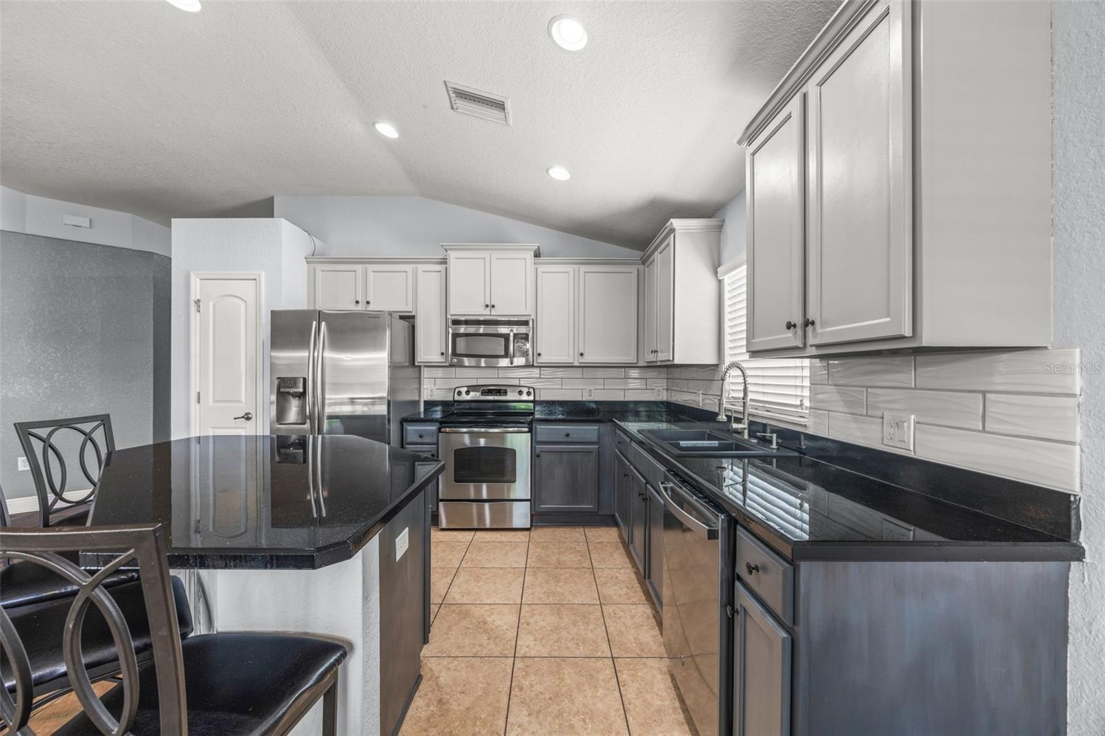 14358 Edinburgh Moor, Wimauma, FL 33598
