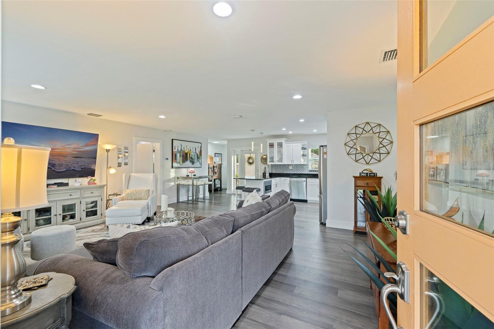 200 Park, St Petersburg, FL 33710