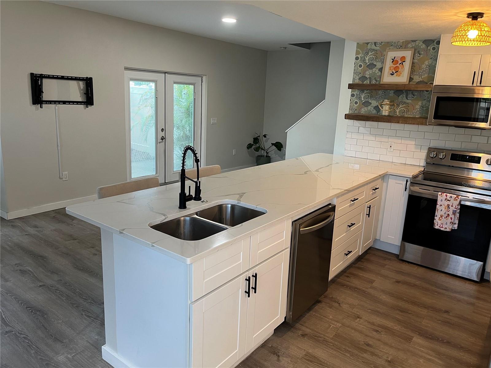 4326 Tyler, St Petersburg, FL 33709
