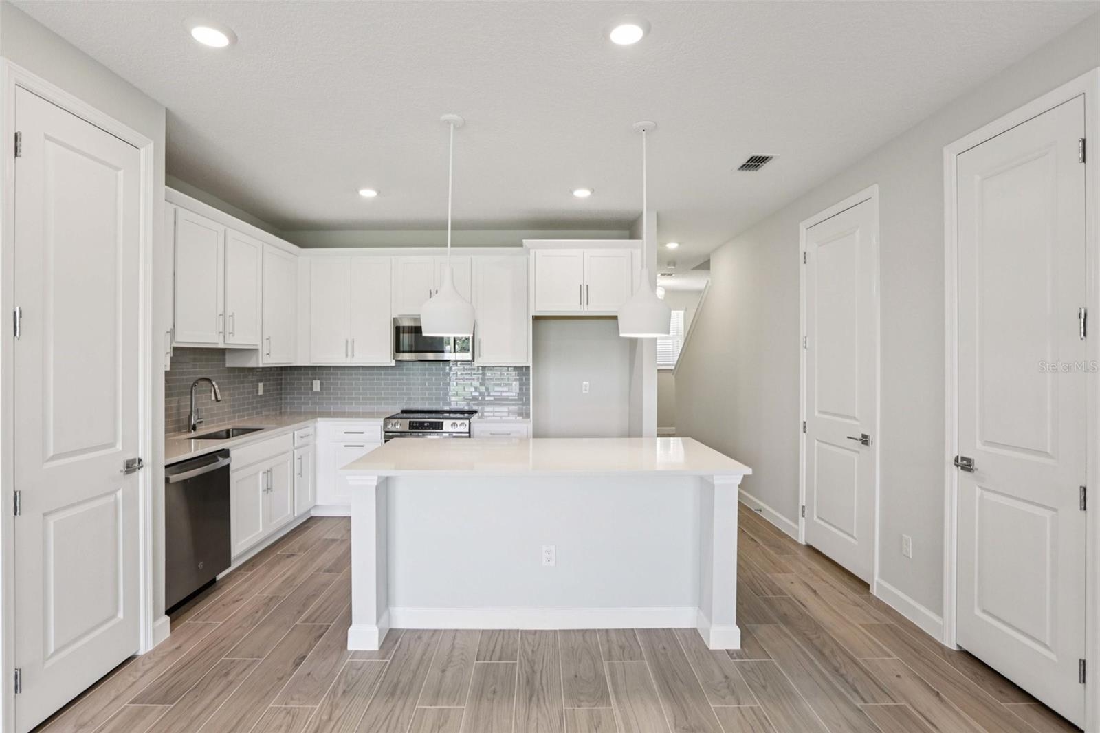7558 Deer Valley Circle, Tampa, FL 33635