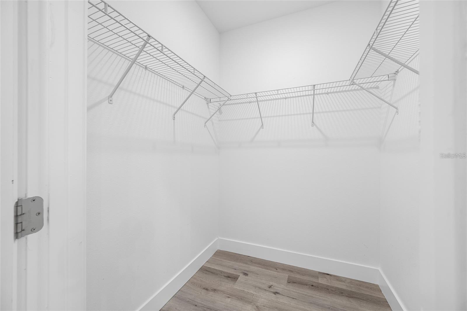 1039 53rd, St Petersburg, FL 33703
