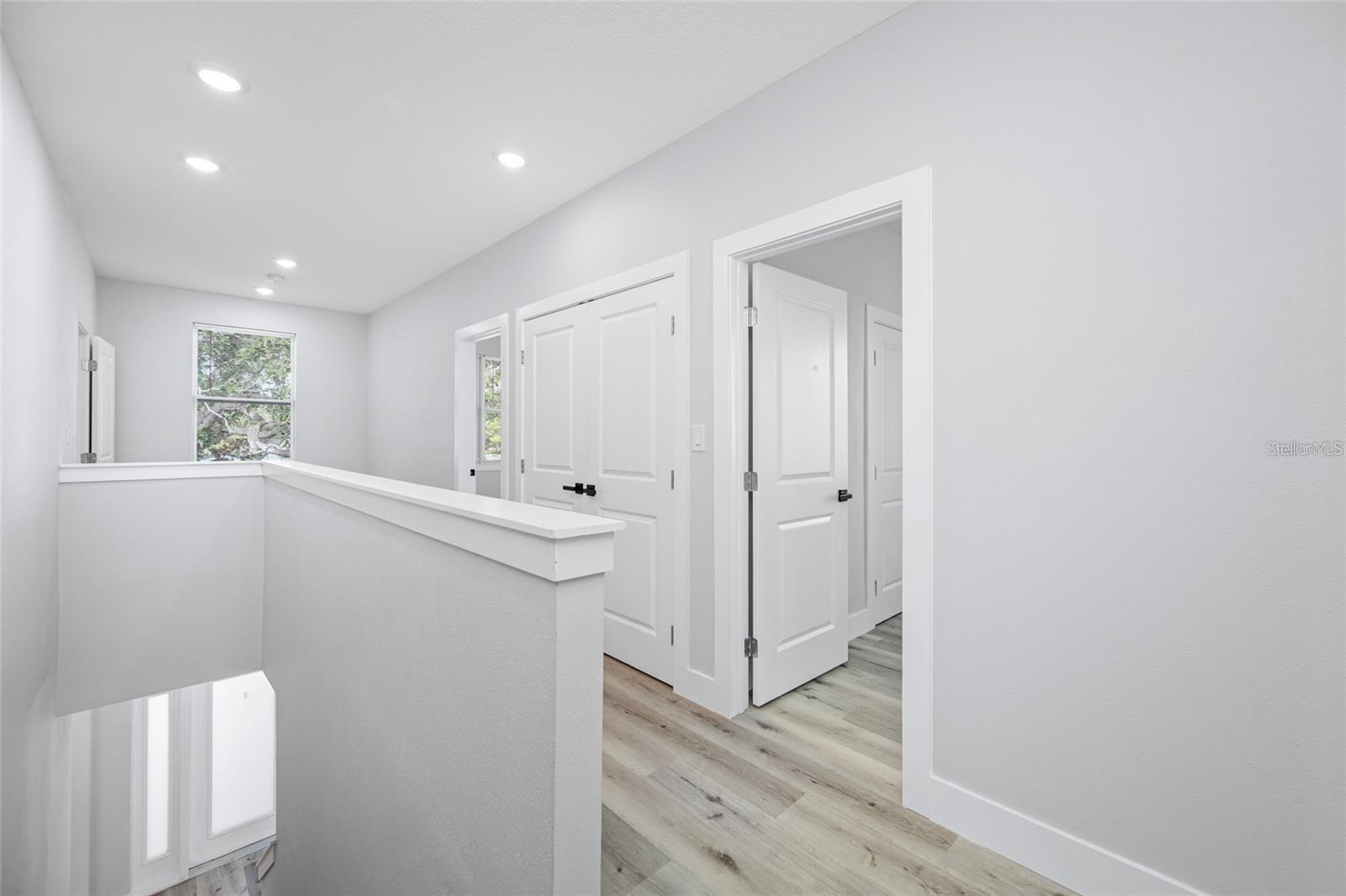 1039 53rd, St Petersburg, FL 33703