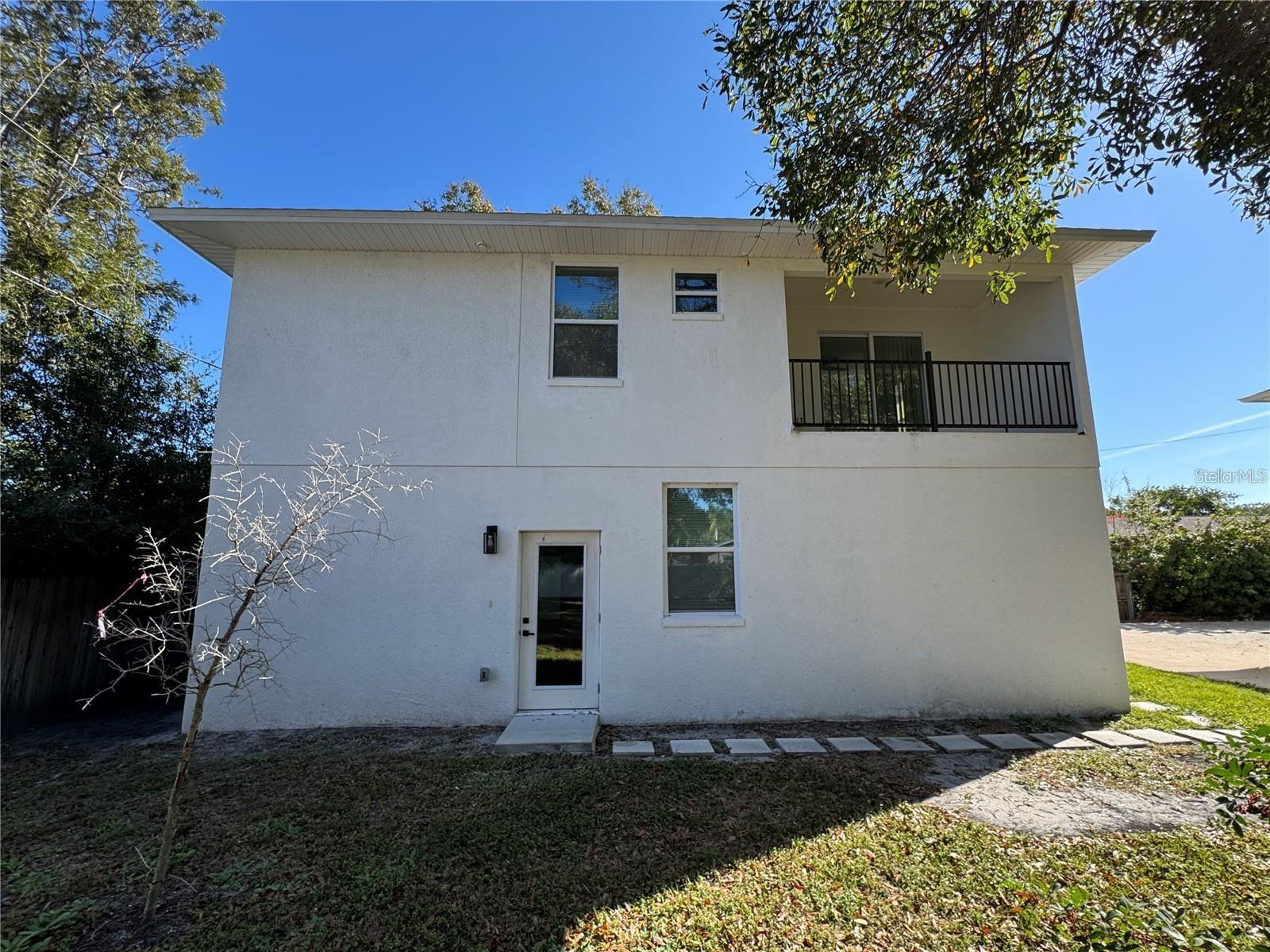 1039 53rd, St Petersburg, FL 33703