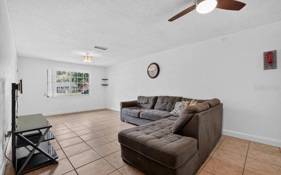 912 Royal Oak, Holly Hill, FL 32117