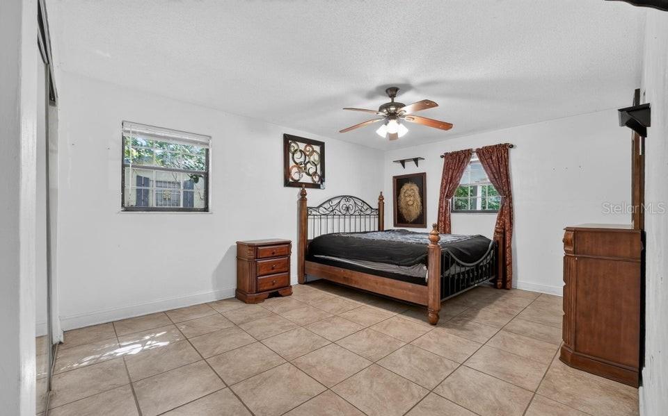 912 Royal Oak, Holly Hill, FL 32117