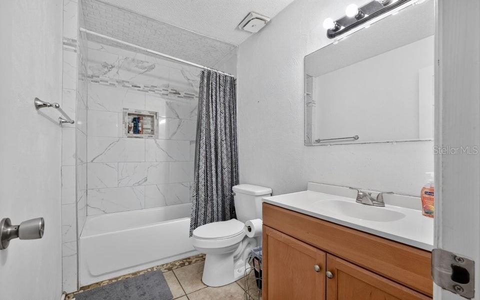 912 Royal Oak, Holly Hill, FL 32117